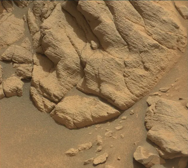 Sol 4142: Mast Camera (Mastcam)