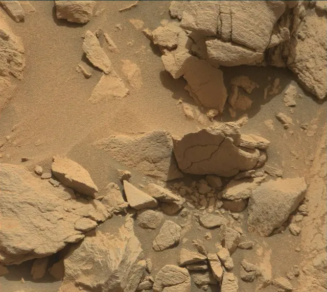 Sol 4142: Mast Camera (Mastcam)