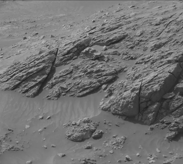 Sol 4144: Mast Camera (Mastcam)