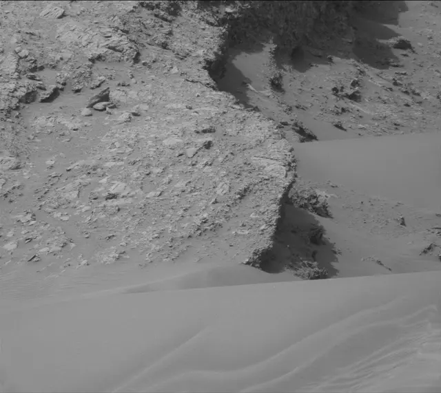 Sol 4144: Mast Camera (Mastcam)