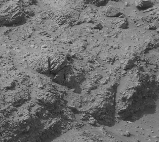 Sol 4144: Mast Camera (Mastcam)
