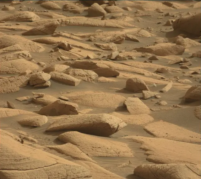 Sol 4146: Mast Camera (Mastcam)