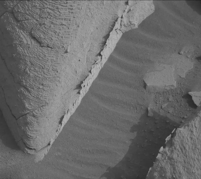 Sol 4146: Mast Camera (Mastcam)