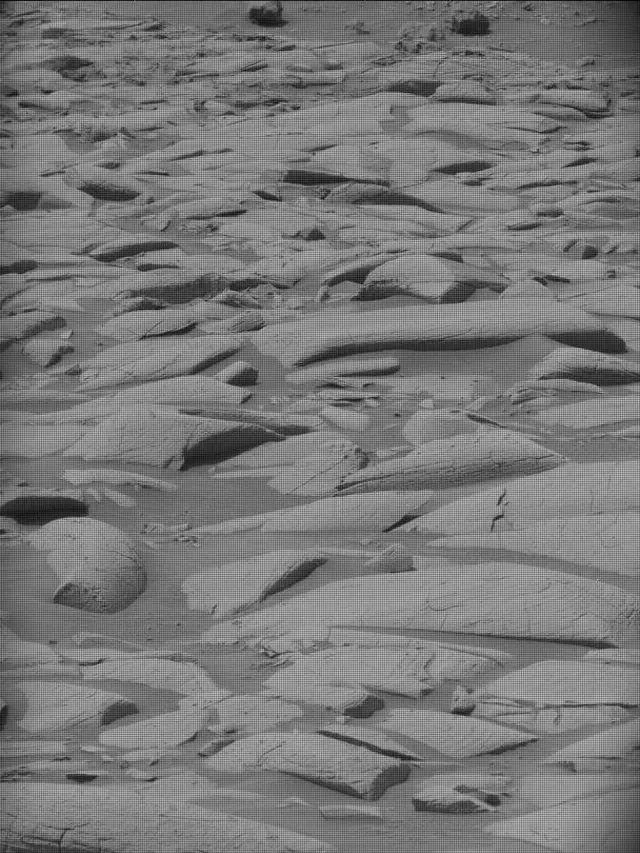 Sol 4148: Mast Camera (Mastcam)