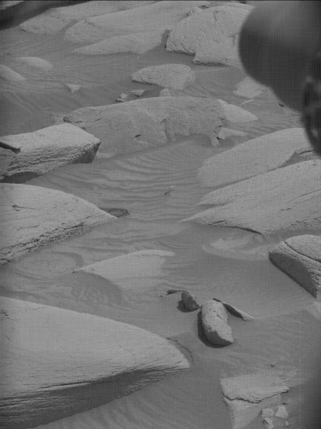 Sol 4148: Mast Camera (Mastcam)