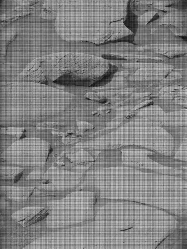 Sol 4148: Mast Camera (Mastcam)