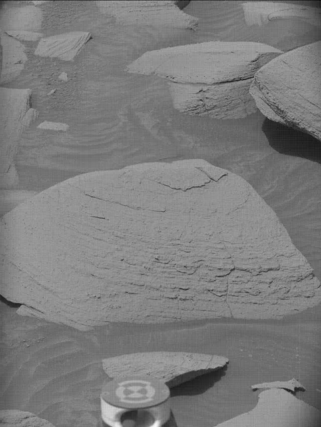 Sol 4148: Mast Camera (Mastcam)