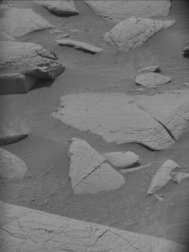 Sol 4148: Mast Camera (Mastcam)
