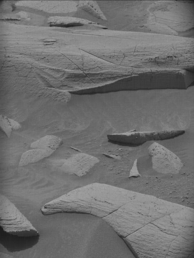 Sol 4148: Mast Camera (Mastcam)
