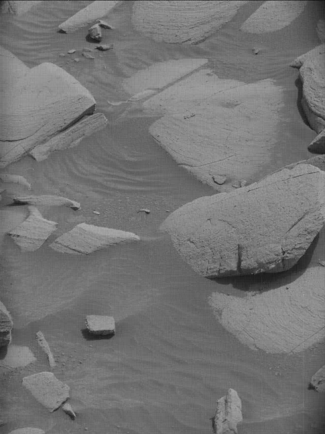 Sol 4148: Mast Camera (Mastcam)