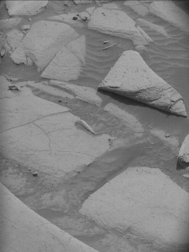 Sol 4148: Mast Camera (Mastcam)