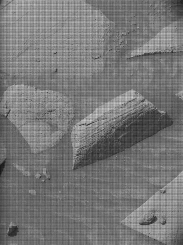Sol 4148: Mast Camera (Mastcam)