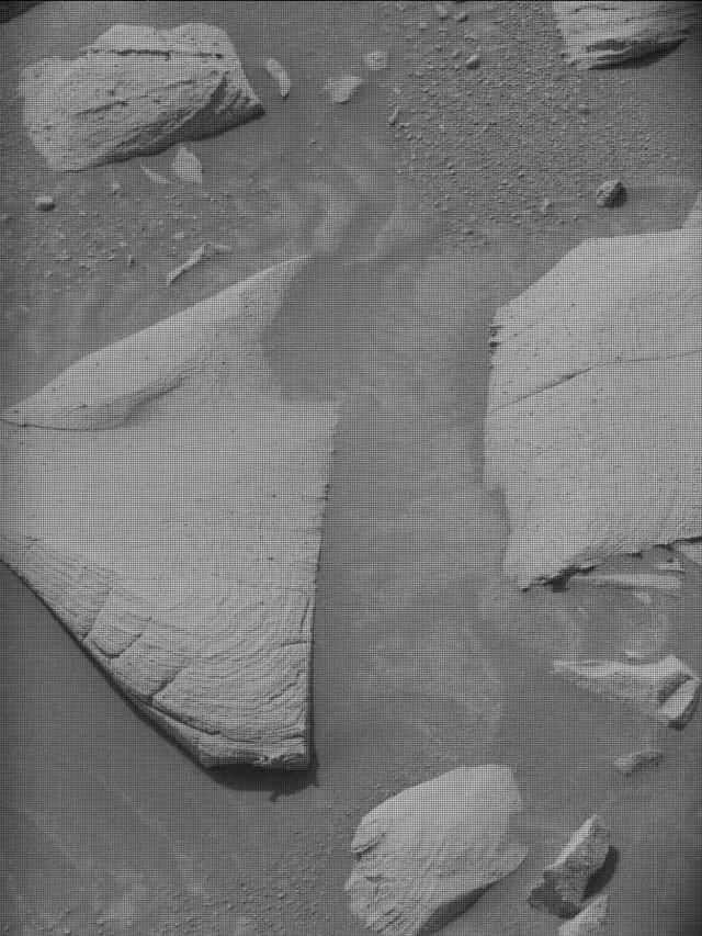 Sol 4148: Mast Camera (Mastcam)