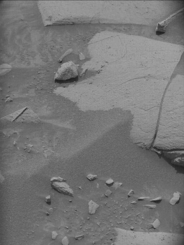 Sol 4148: Mast Camera (Mastcam)