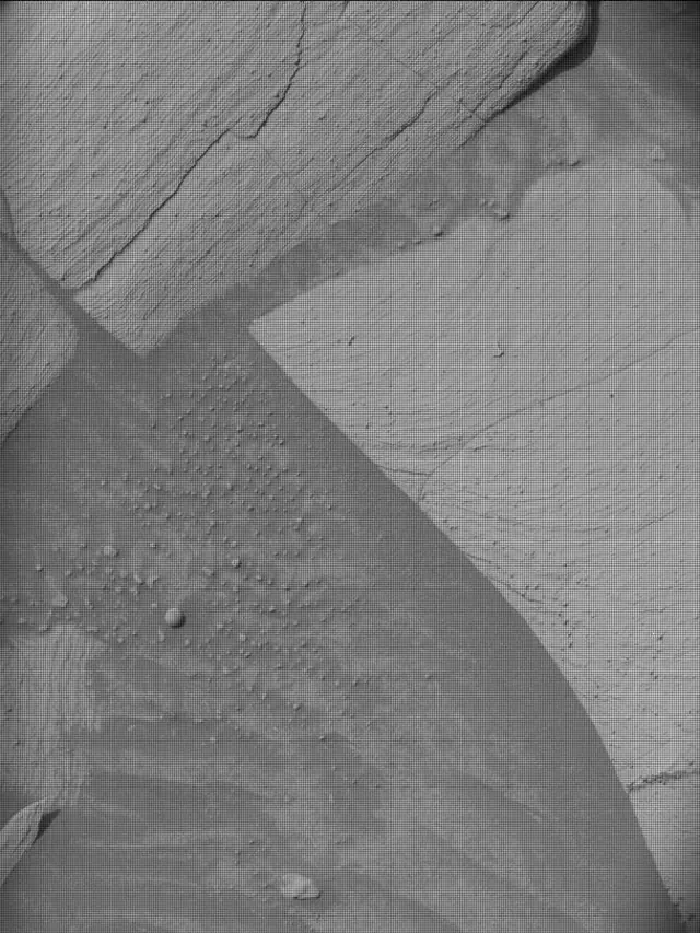 Sol 4148: Mast Camera (Mastcam)