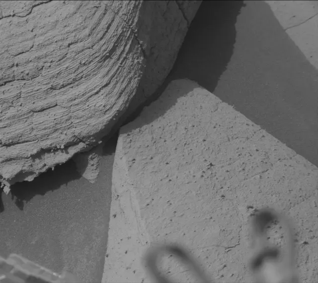Sol 4148: Mast Camera (Mastcam)
