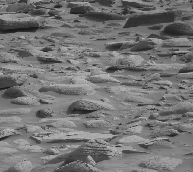 Sol 4148: Mast Camera (Mastcam)