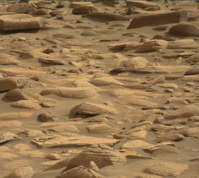 Sol 4148: Mast Camera (Mastcam)