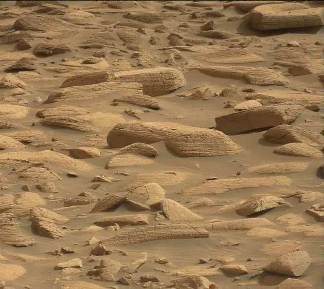 Sol 4148: Mast Camera (Mastcam)