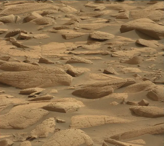 Sol 4148: Mast Camera (Mastcam)
