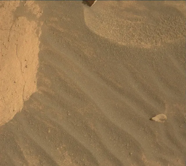 Sol 4148: Mast Camera (Mastcam)