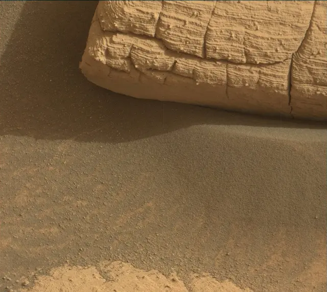 Sol 4148: Mast Camera (Mastcam)