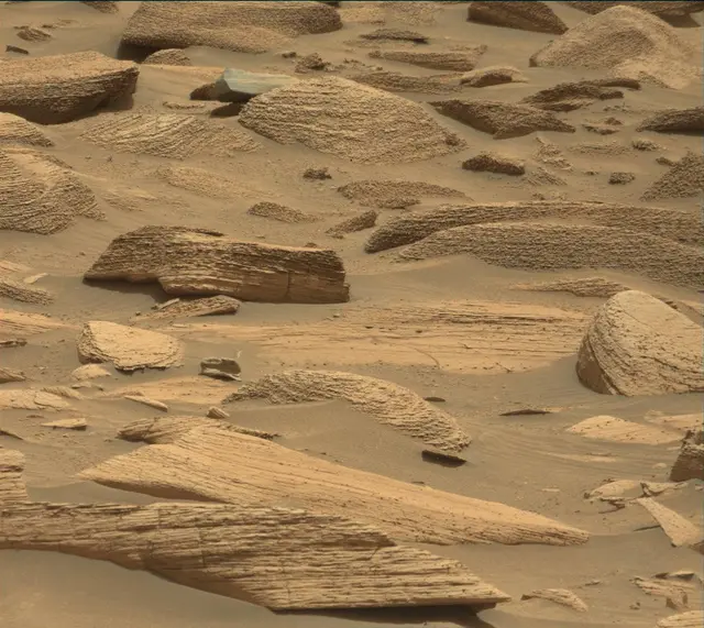 Sol 4151: Mast Camera (Mastcam)