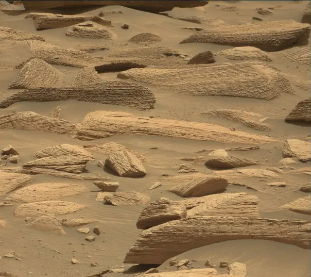 Sol 4151: Mast Camera (Mastcam)