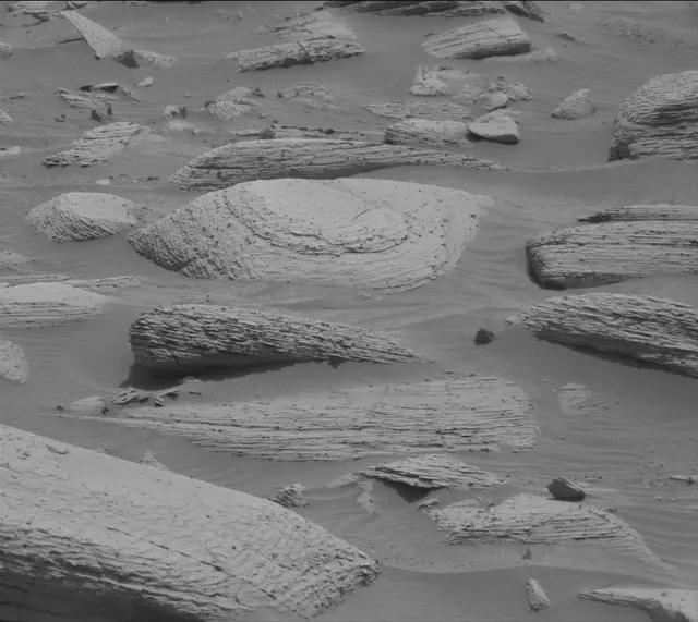 Sol 4151: Mast Camera (Mastcam)