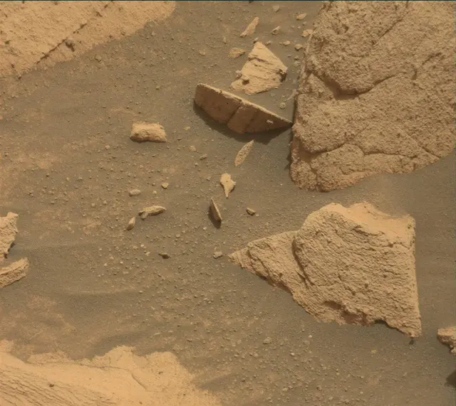 Sol 4151: Mast Camera (Mastcam)