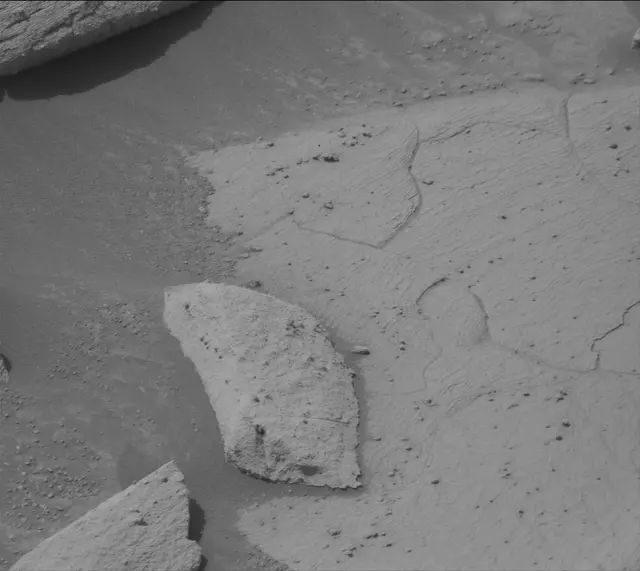Sol 4152: Mast Camera (Mastcam)