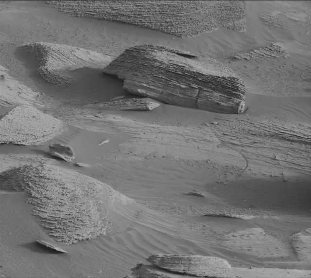 Sol 4152: Mast Camera (Mastcam)