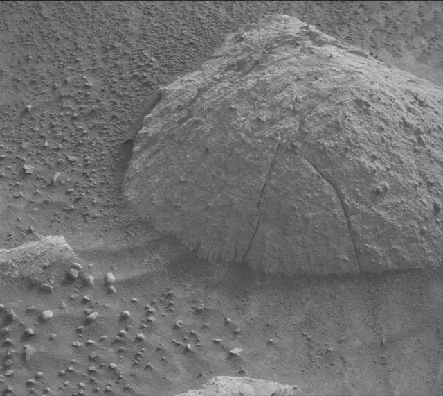 Sol 4152: Mast Camera (Mastcam)