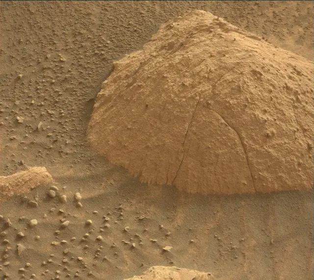 Sol 4152: Mast Camera (Mastcam)