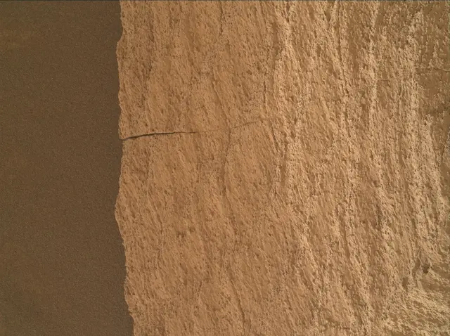 Sol 4162: Mars Hand Lens Imager (MAHLI)