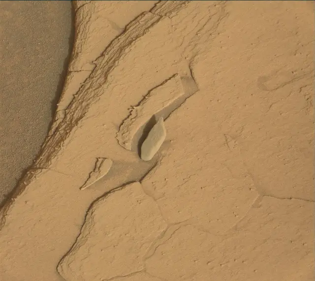 Sol 4164: Mast Camera (Mastcam)