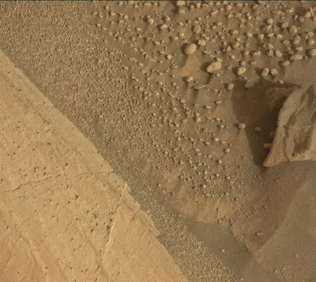 Sol 4164: Mast Camera (Mastcam)
