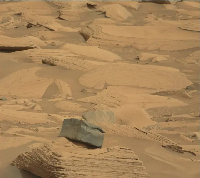 Sol 4166: Mast Camera (Mastcam)