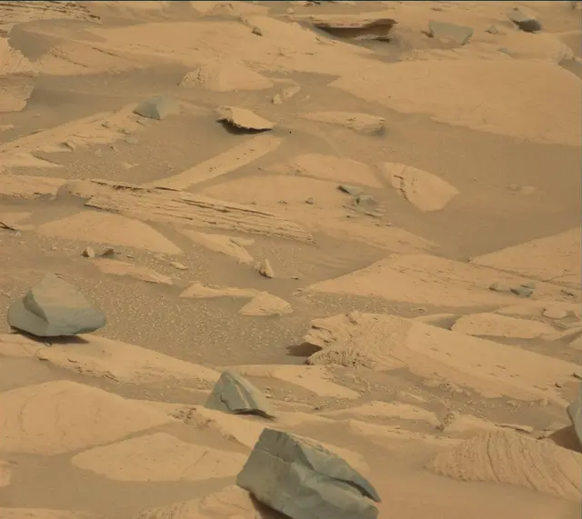 Sol 4169: Mast Camera (Mastcam)