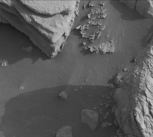 Sol 4169: Mast Camera (Mastcam)