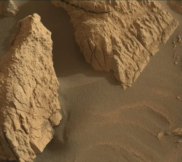 Sol 4169: Mast Camera (Mastcam)