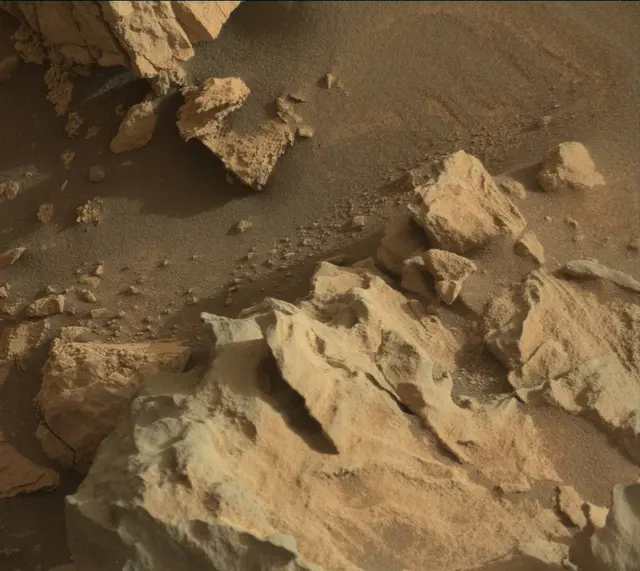 Sol 4169: Mast Camera (Mastcam)