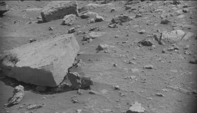 Sol 4171: Mast Camera (Mastcam)