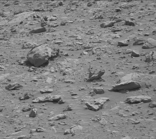Sol 4171: Mast Camera (Mastcam)