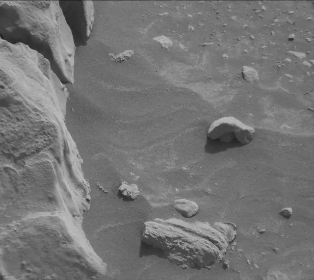 Sol 4171: Mast Camera (Mastcam)