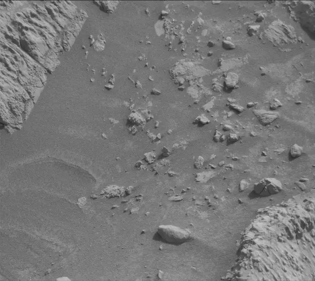 Sol 4171: Mast Camera (Mastcam)