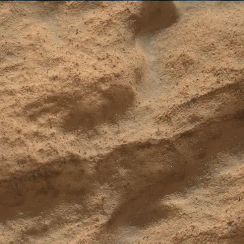 Sol 4173: Mars Hand Lens Imager (MAHLI)