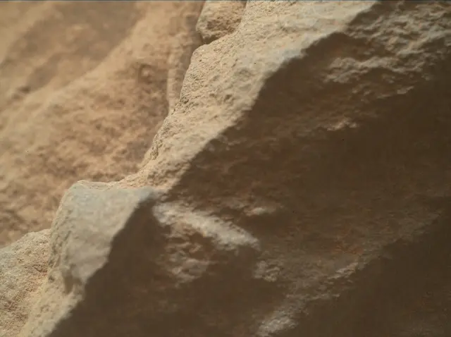 Sol 4175: Mars Hand Lens Imager (MAHLI)