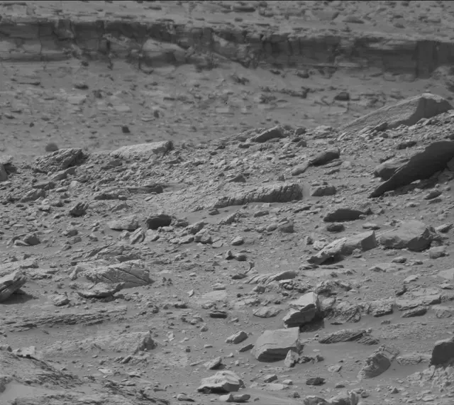 Sol 4182: Mast Camera (Mastcam)