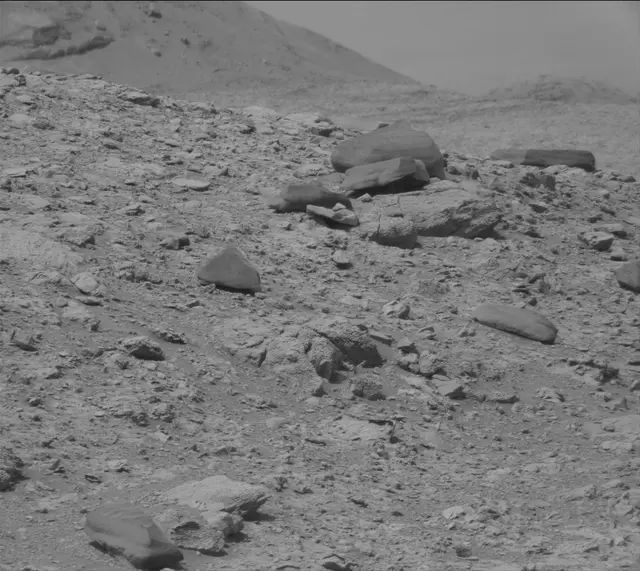 Sol 4182: Mast Camera (Mastcam)